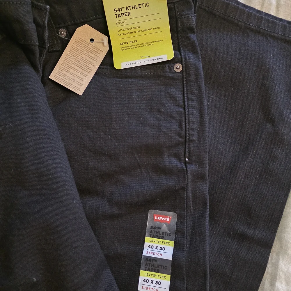 Levi's Black 541 Athletic Taper Denim Jeans - Picture 4 of 4